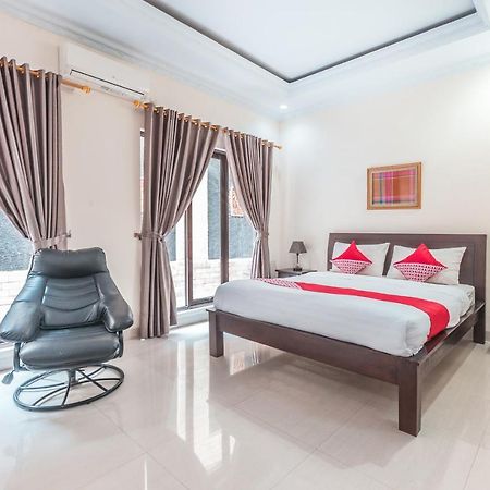 โอโย 1667 วิสมา ลุกซ์ บาร์กะฮ์ Hotel จาการ์ตา ภายนอก รูปภาพ