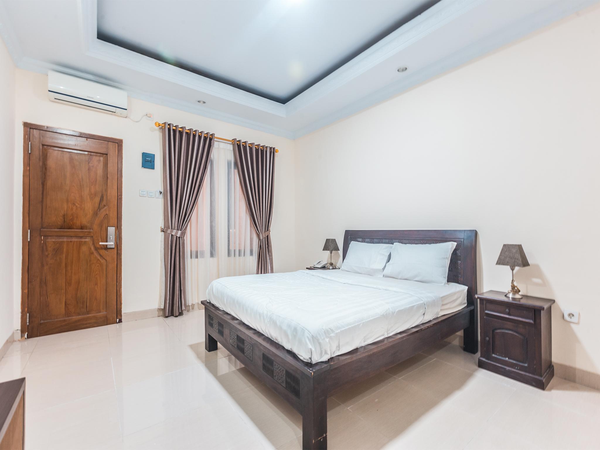 โอโย 1667 วิสมา ลุกซ์ บาร์กะฮ์ Hotel จาการ์ตา ภายนอก รูปภาพ