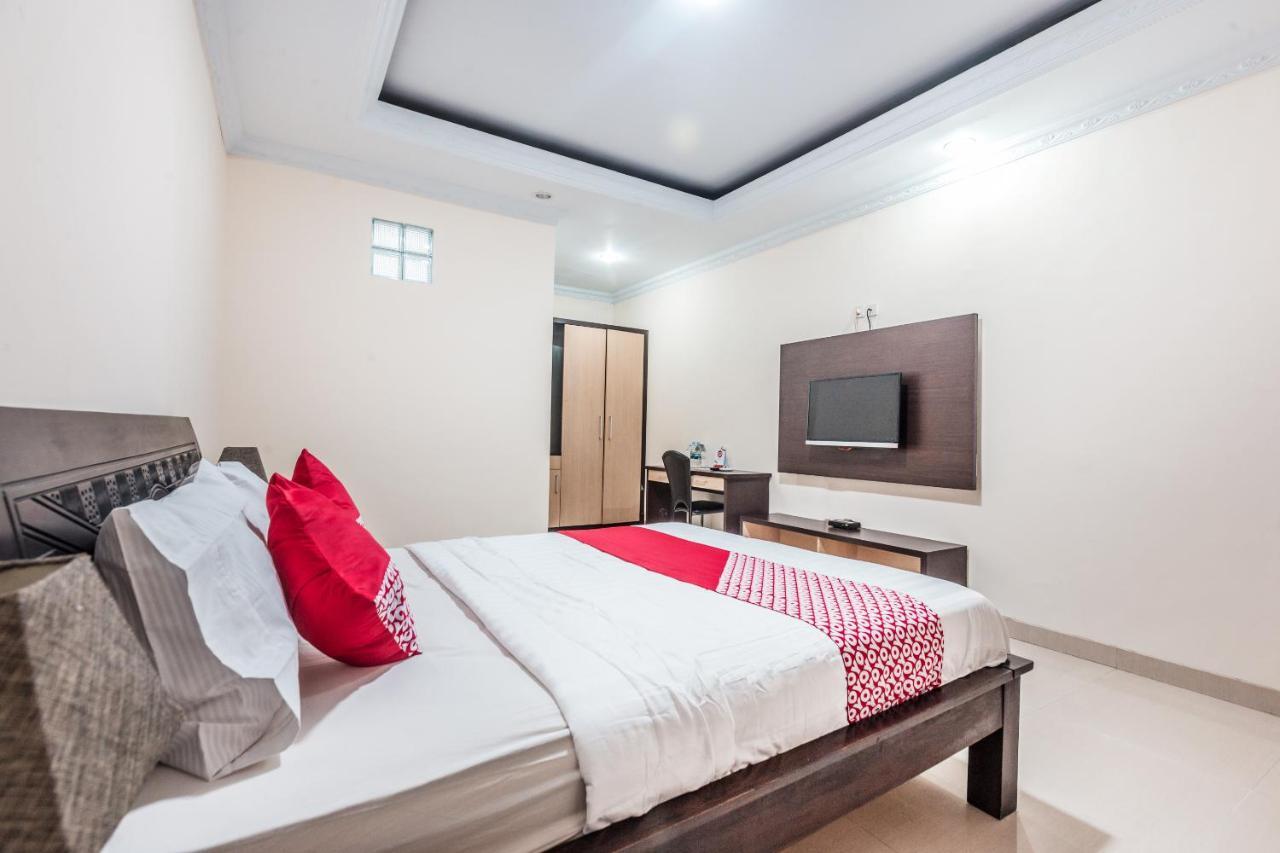 โอโย 1667 วิสมา ลุกซ์ บาร์กะฮ์ Hotel จาการ์ตา ห้อง รูปภาพ