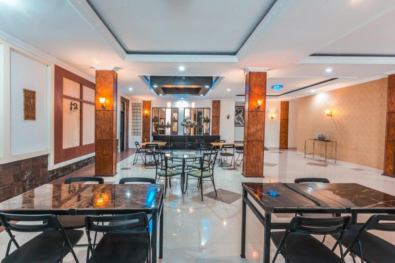 โอโย 1667 วิสมา ลุกซ์ บาร์กะฮ์ Hotel จาการ์ตา ภายนอก รูปภาพ
